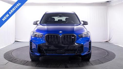 2025 BMW X5 M60i