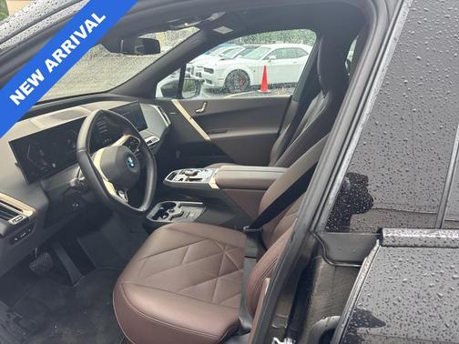 Black Sapphire Metallic 2024 BMW iX xDrive50