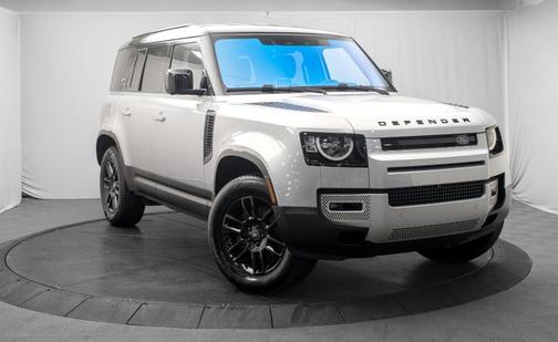 Hakuba Silver 2023 Land Rover Defender 110 S