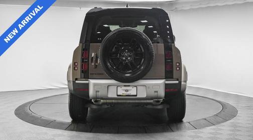 2024 Land Rover Defender 110 S