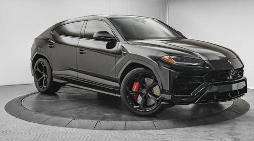 2022 Lamborghini Urus Base
