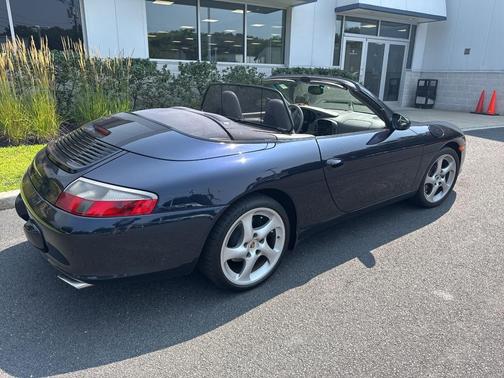 2003 Porsche 911 Carrera Cabriolet