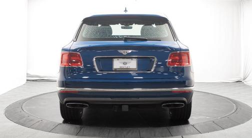 Marlin 2018 Bentley Bentayga Activity Edition