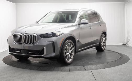 Skyscraper Gray Metallic 2024 BMW X5 xDrive40i