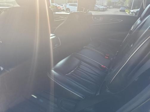 2016 INFINITI QX60 Base