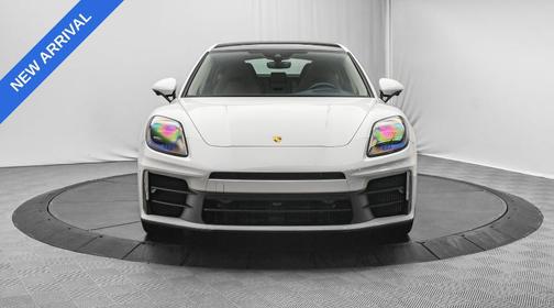 2025 Porsche Panamera 