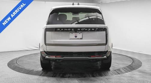 2025 Land Rover Range Rover P530 SE