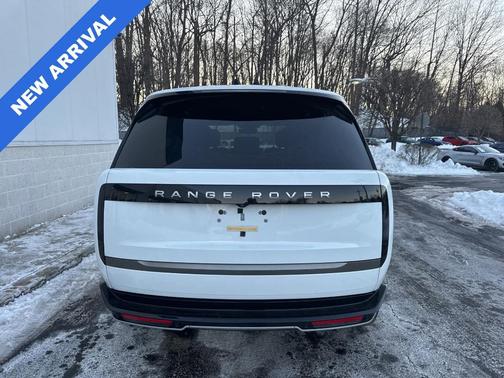 2025 Land Rover Range Rover P530 SE