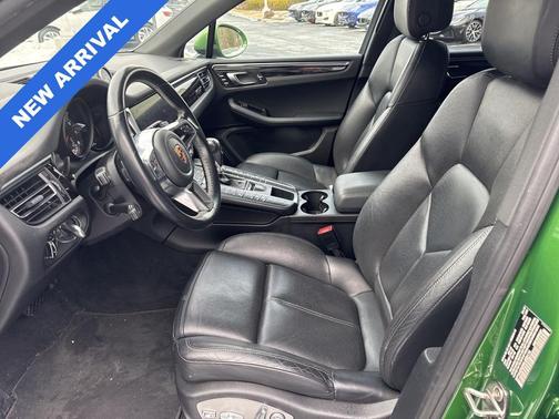 2019 Porsche Macan Base