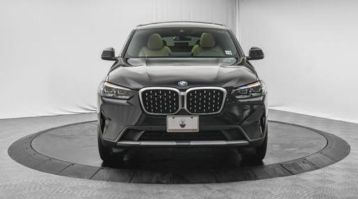 2023 BMW X4 xDrive30i