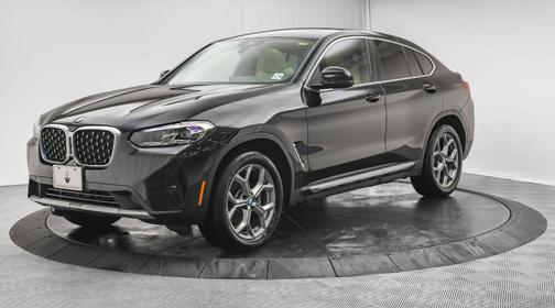 2023 BMW X4 xDrive30i