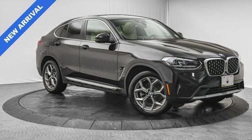 2023 BMW X4 xDrive30i
