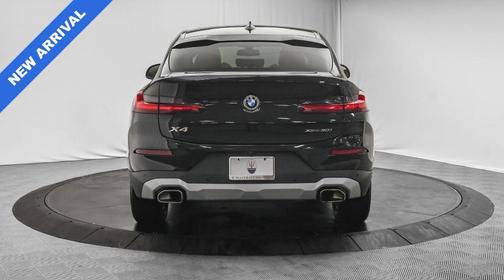 2023 BMW X4 xDrive30i