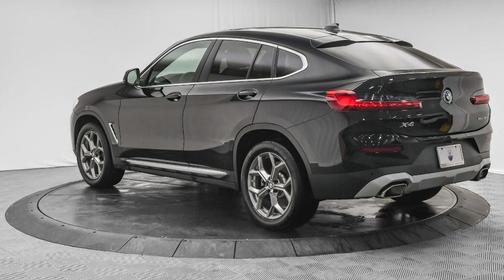 2023 BMW X4 xDrive30i