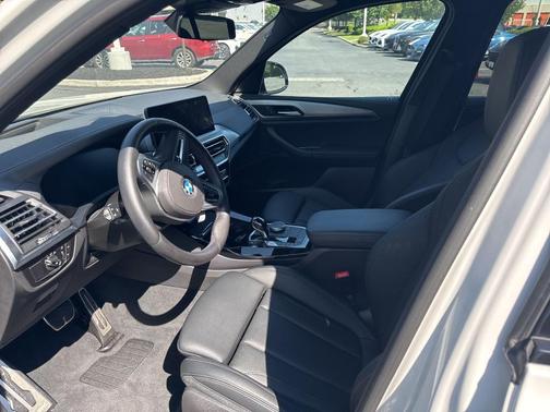 2024 BMW X3 M40i