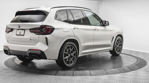 2024 BMW X3 M40i