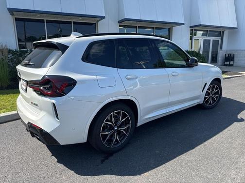 2024 BMW X3 M40i