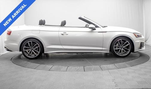 Glacier White Metallic w/ Black Roof 2024 Audi A5 45 S line quattro Premium