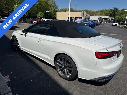 Glacier White Metallic w/ Black Roof 2024 Audi A5 45 S line quattro Premium