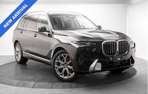 Black Sapphire Metallic 2024 BMW X7 xDrive40i