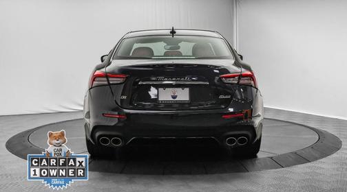2022 Maserati Ghibli Modena Q4