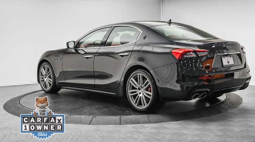 2022 Maserati Ghibli Modena Q4