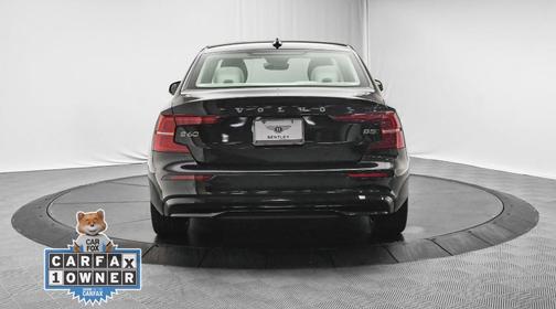 2024 Volvo S60 B5 Plus Dark Theme