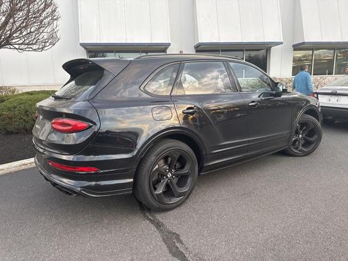 2022 Bentley Bentayga V8