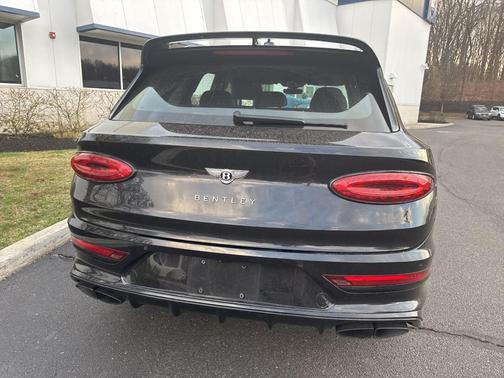 2022 Bentley Bentayga V8