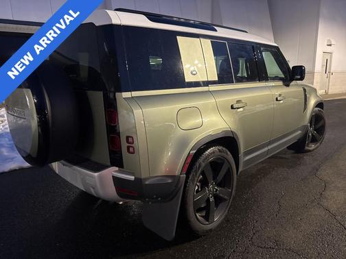 2024 Land Rover Defender P400 S