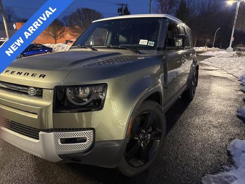 2024 Land Rover Defender P400 S