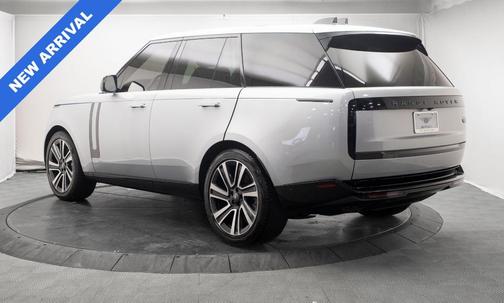 Hakuba Silver 2023 Land Rover Range Rover P530 SE