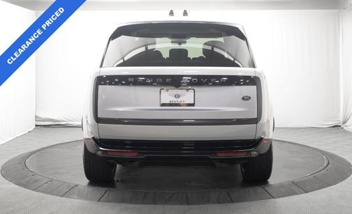 Hakuba Silver 2023 Land Rover Range Rover P530 SE