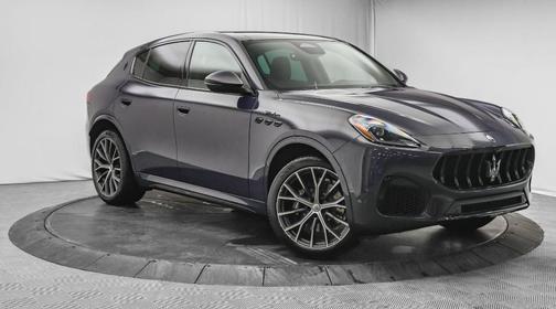 Night 2026 Maserati Grecale Modena