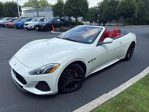 2018 Maserati GranTurismo Sport