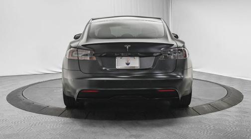 2022 Tesla Model S Plaid