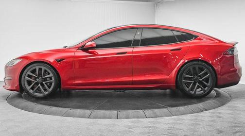 2021 Tesla Model S Plaid