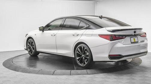 2023 Lexus ES 300h Base