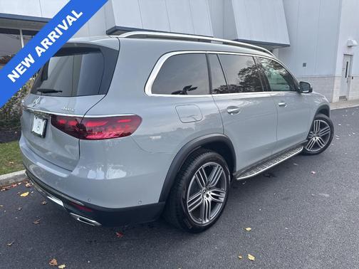 2025 Mercedes-Benz GLS 450 4MATIC