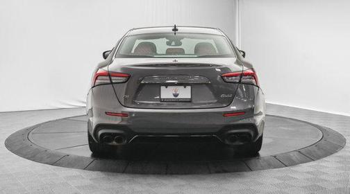 2022 Maserati Ghibli Modena Q4