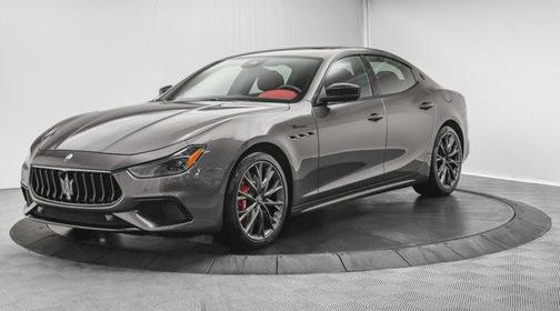 2022 Maserati Ghibli Modena Q4
