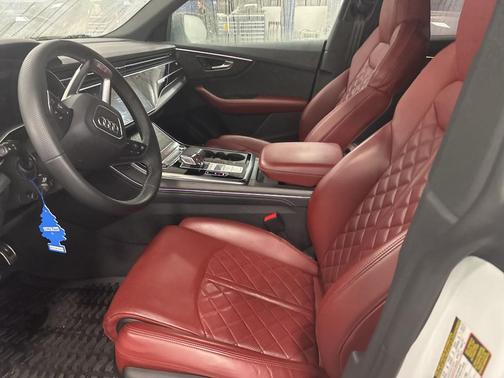 2024 Audi SQ8 4.0T Premium Plus