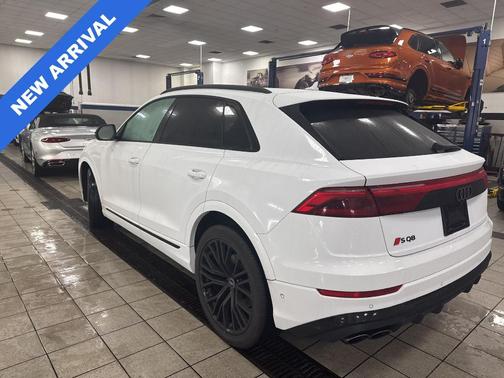 2024 Audi SQ8 4.0T Premium Plus