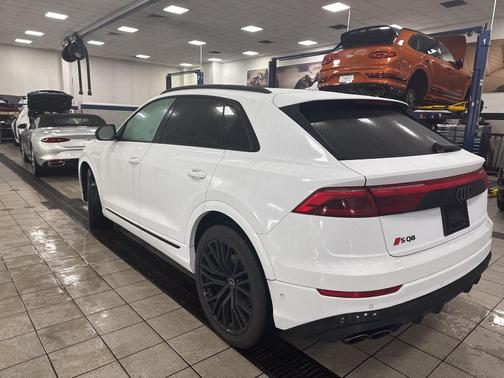 2024 Audi SQ8 4.0T Premium Plus