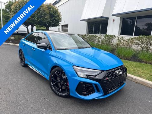 Turbo Blue 2022 Audi RS 3 2.5T