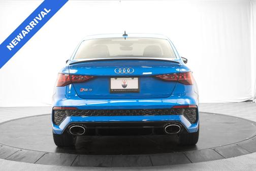 Turbo Blue 2022 Audi RS 3 2.5T