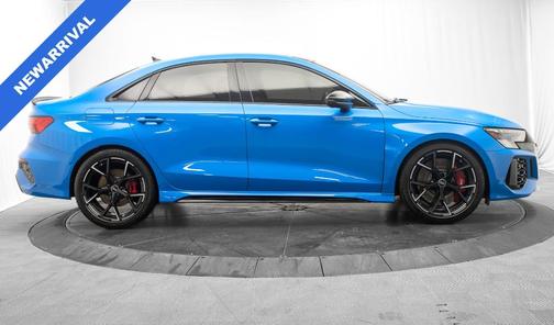 Turbo Blue 2022 Audi RS 3 2.5T