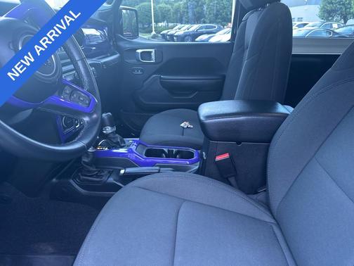 Black Clearcoat 2021 Jeep Wrangler Sport