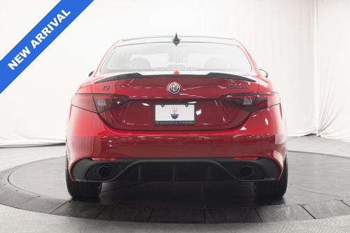 Rosso 2023 Alfa Romeo Giulia Ti