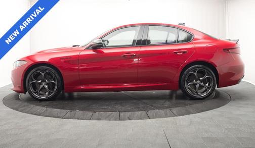 Rosso 2023 Alfa Romeo Giulia Ti